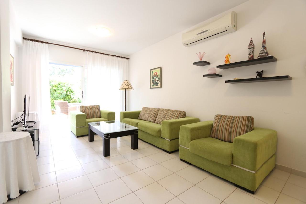 Victor Apartment Пафос Экстерьер фото