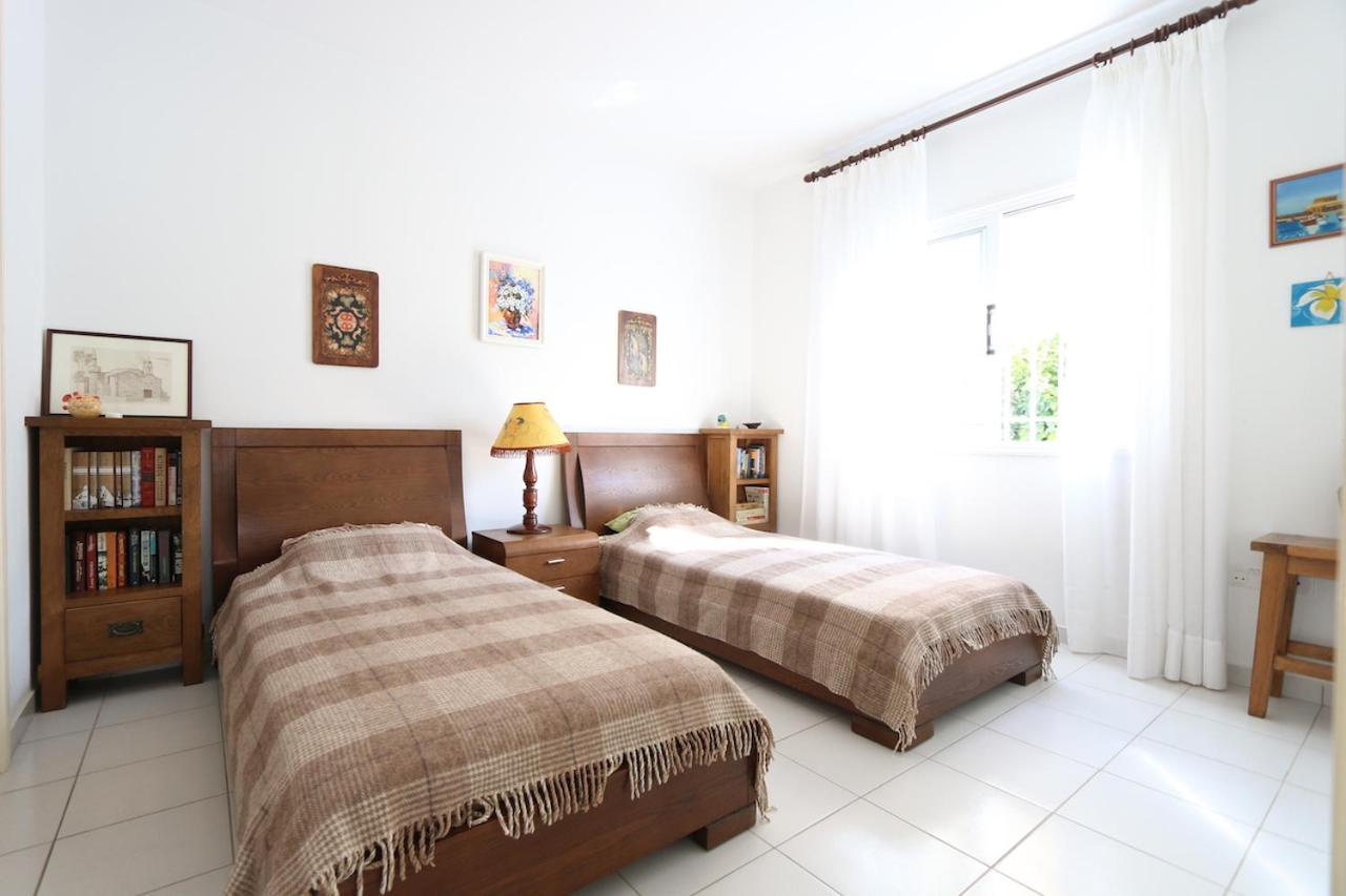 Victor Apartment Пафос Экстерьер фото