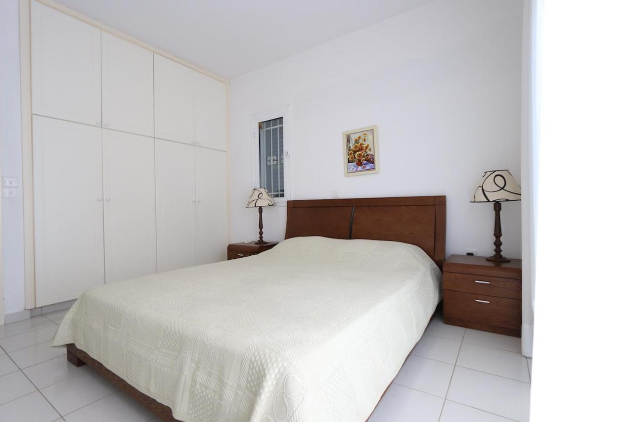 Victor Apartment Пафос Экстерьер фото